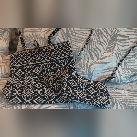 Vera Bradley Handbags - Vera Bradley Black and White Pattern Bag And Small Purse Excellent Condition